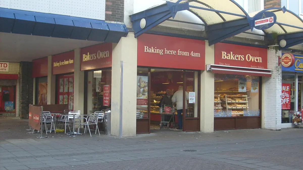 Bayne's – bakery in Leslie, Glenrothes